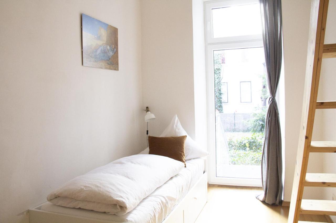 Central Modern Garden-Apartment Next To Belvedere Palace Виена Екстериор снимка
