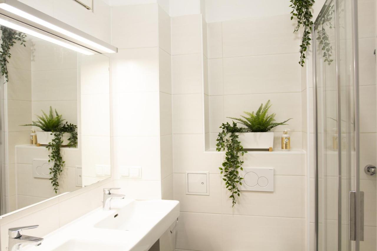 Central Modern Garden-Apartment Next To Belvedere Palace Виена Екстериор снимка